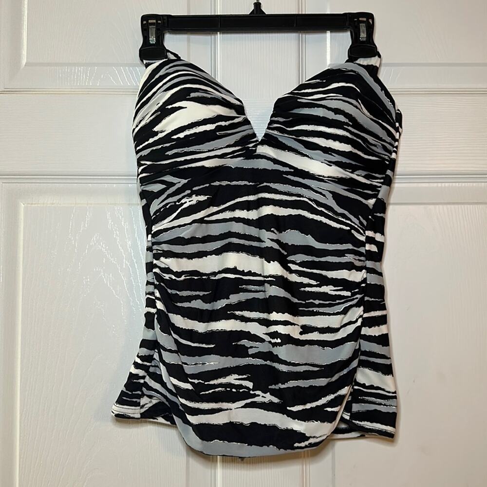 Magicsuit Women’s Zebra Print Halter Tankini Top Size 10